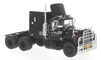 Mack R-series  with Rear Cabin